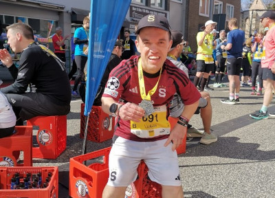 „Důležitá je pravidelnost pohybu, handicap je často jen v hlavě,” říká účastník výzvy 10 000 kroků s poruchou růstu